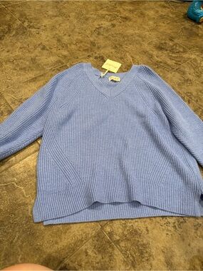 🍝 Cornflower Blue V-Neck Ribbed Women's Sweater